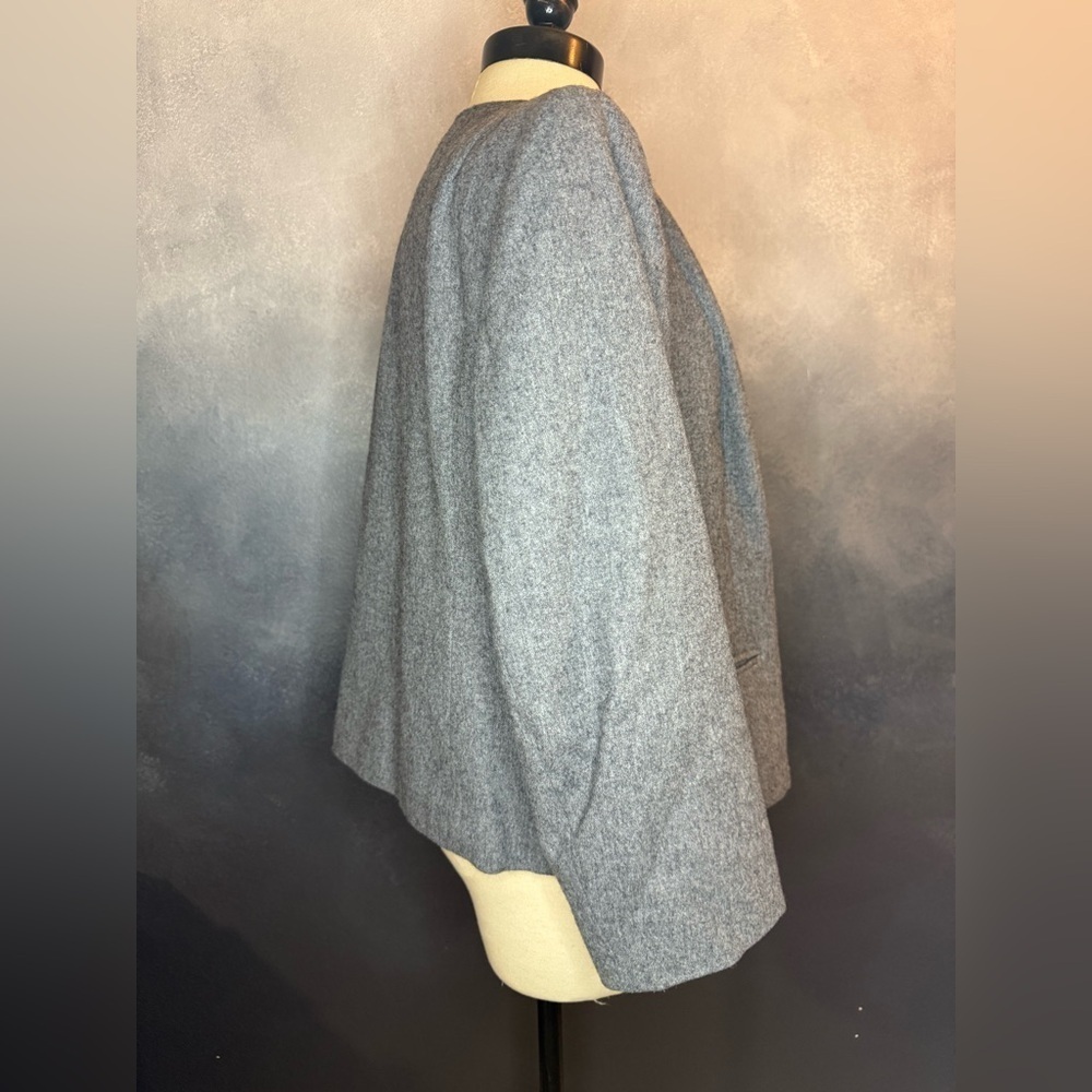 Pendleton Women’s Gray 100% Virgin Wool Blazer Jacket – Size 40 – Made in USA - Picture 4 of 10